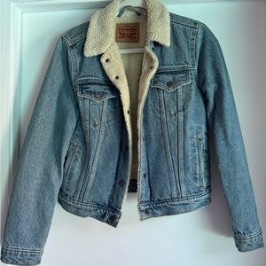 Levi’s denim jacket Sherpa collar